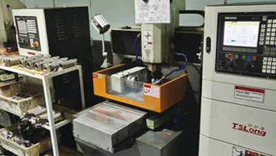 ماكينة الحفر CNC 